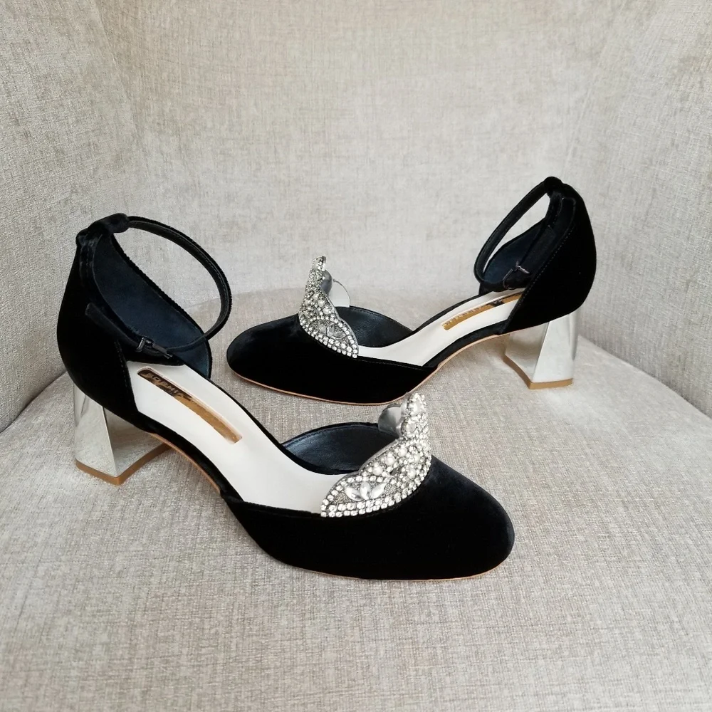 NIB Sophia Webster Black Velvet Tiara Royalty Pump